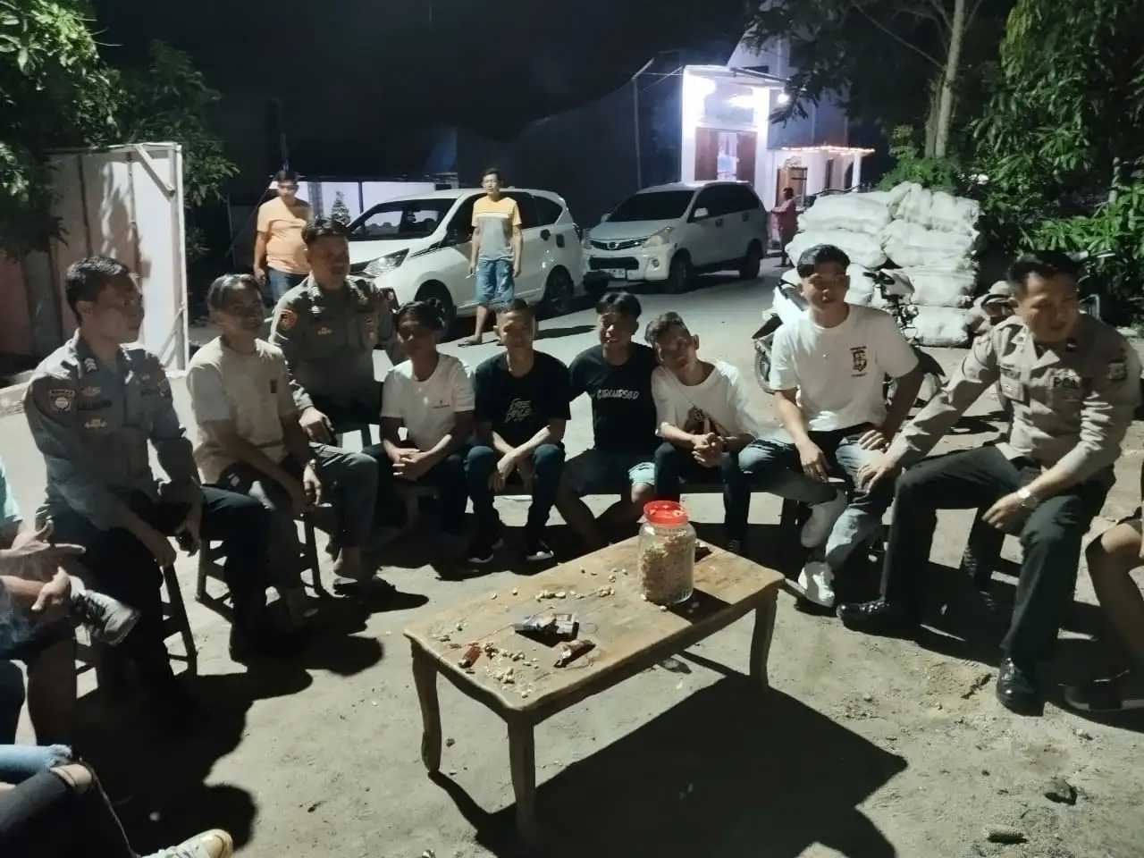 Malam Natal Tetap Aman, Polsek Kakas Intensifkan Cipkon dan KRYD di Kakas Raya